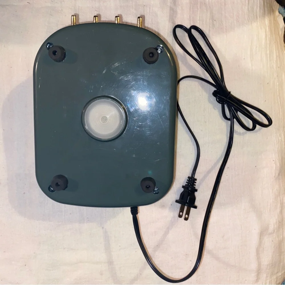 Dreyoo 4 Outlets Diffuser Air Pump for Outdoor Ponds, Fish Tanks, Aquariums.